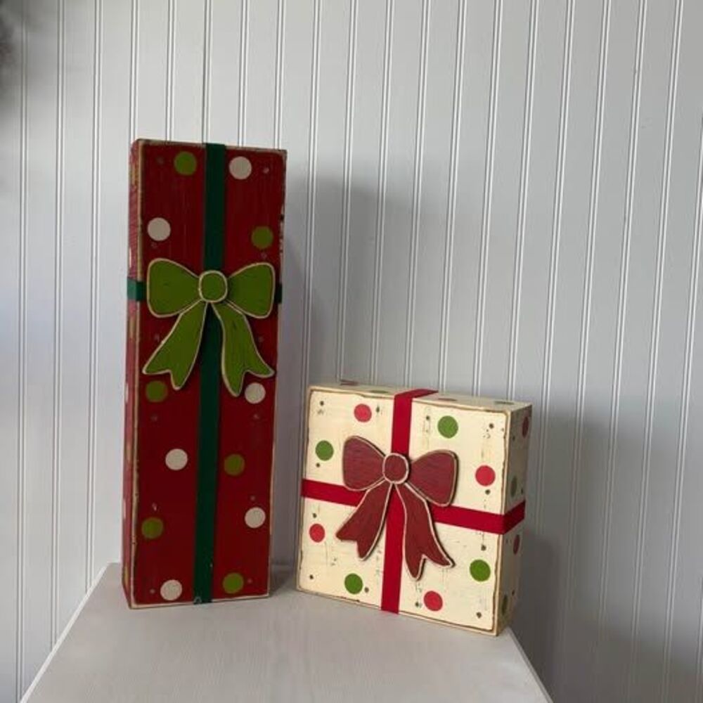 Cute New light up Christmas boxes.